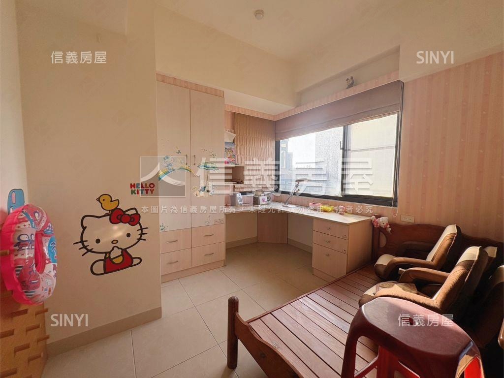 煙波行館邊間大四房車位房屋室內格局與周邊環境