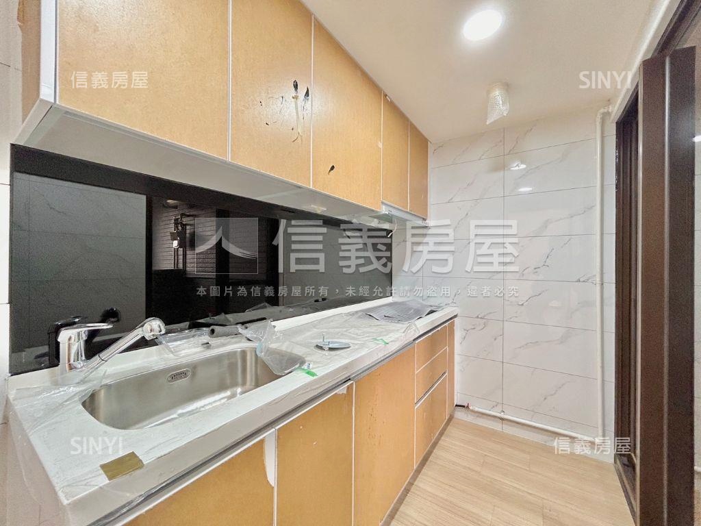 金雅。昕觀邸兩房平面車位房屋室內格局與周邊環境