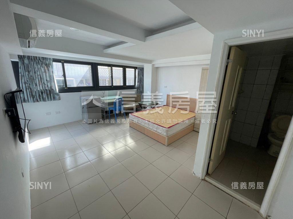 東海角窗店面透套房屋室內格局與周邊環境