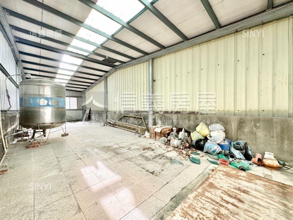 楠梓近捷運正街透天房屋室內格局與周邊環境