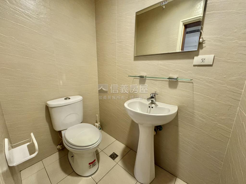 麥克阿瑟✰精誠商圈美屋房屋室內格局與周邊環境