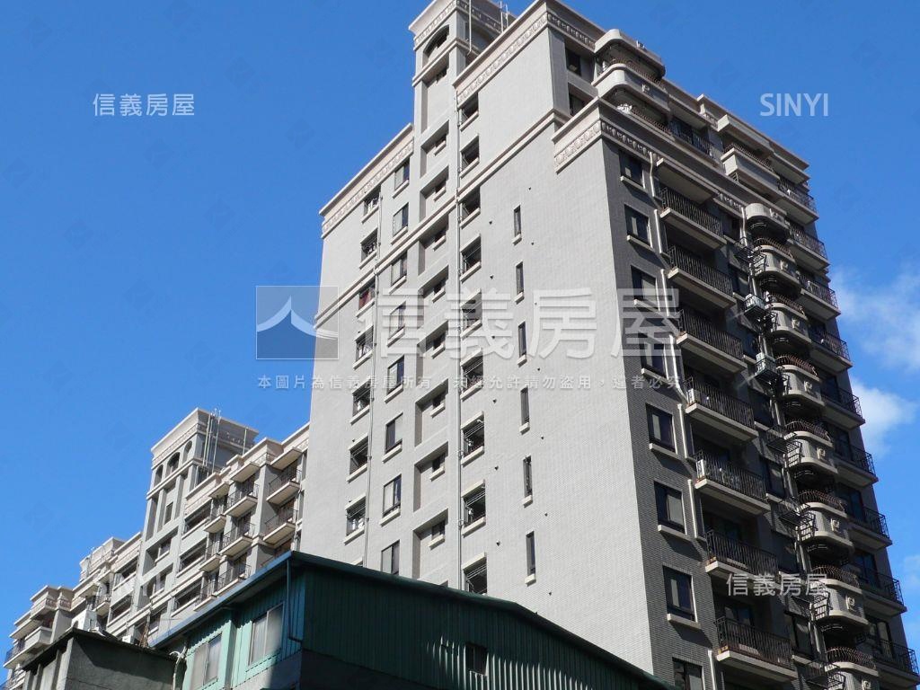 高峰會優質三房車位房屋室內格局與周邊環境