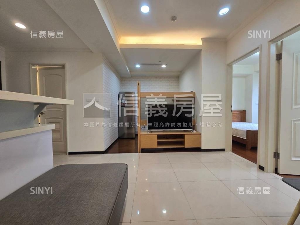 昇陽Ｇｒａｎｄ高樓２房房屋室內格局與周邊環境