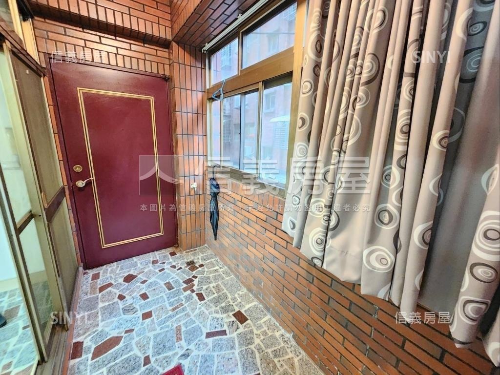 菜寮捷運青春公寓二樓房屋室內格局與周邊環境