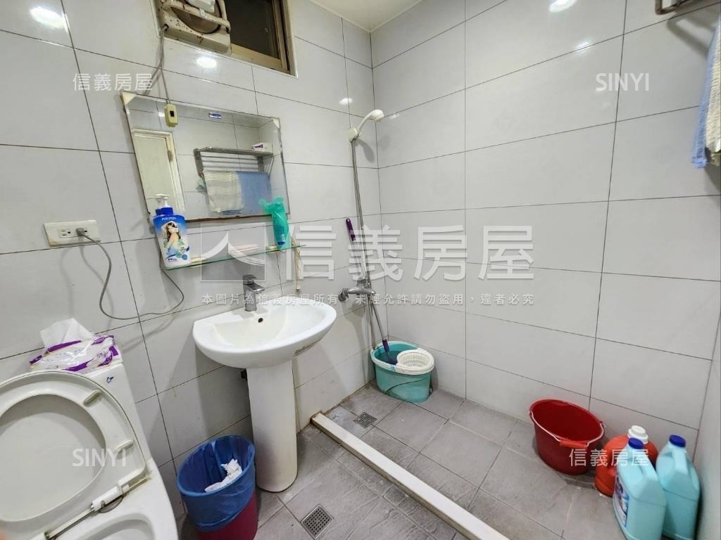 菜寮捷運青春公寓二樓房屋室內格局與周邊環境