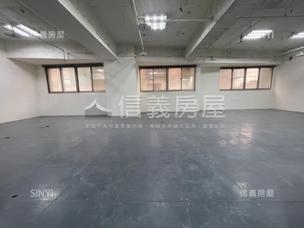 近永安捷運時代金融中心２房屋室內格局與周邊環境