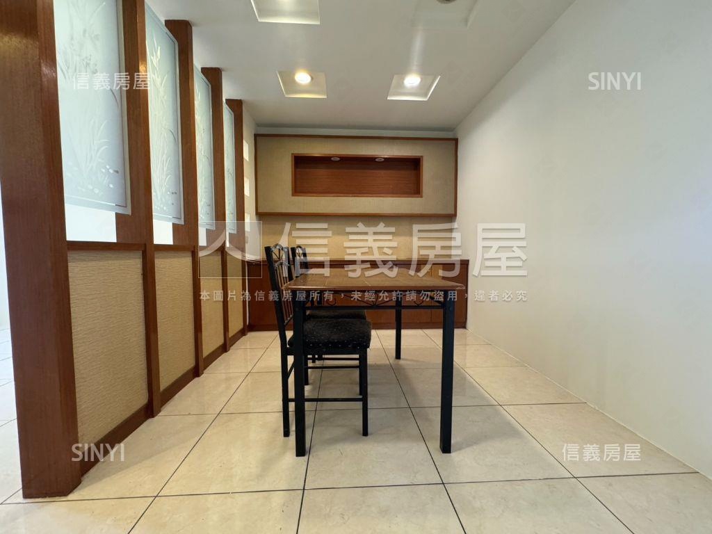 帥近四維國小捷運站美三房房屋室內格局與周邊環境