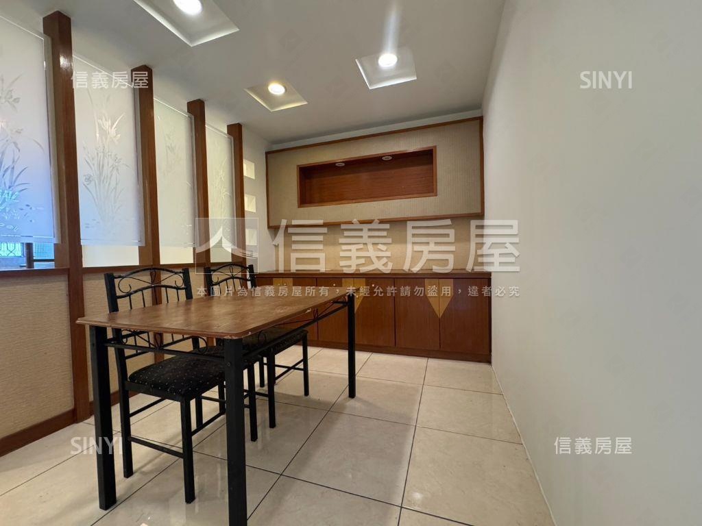 帥近四維國小捷運站美三房房屋室內格局與周邊環境