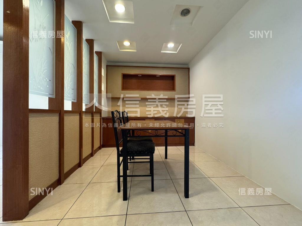 帥近四維國小捷運站美三房房屋室內格局與周邊環境