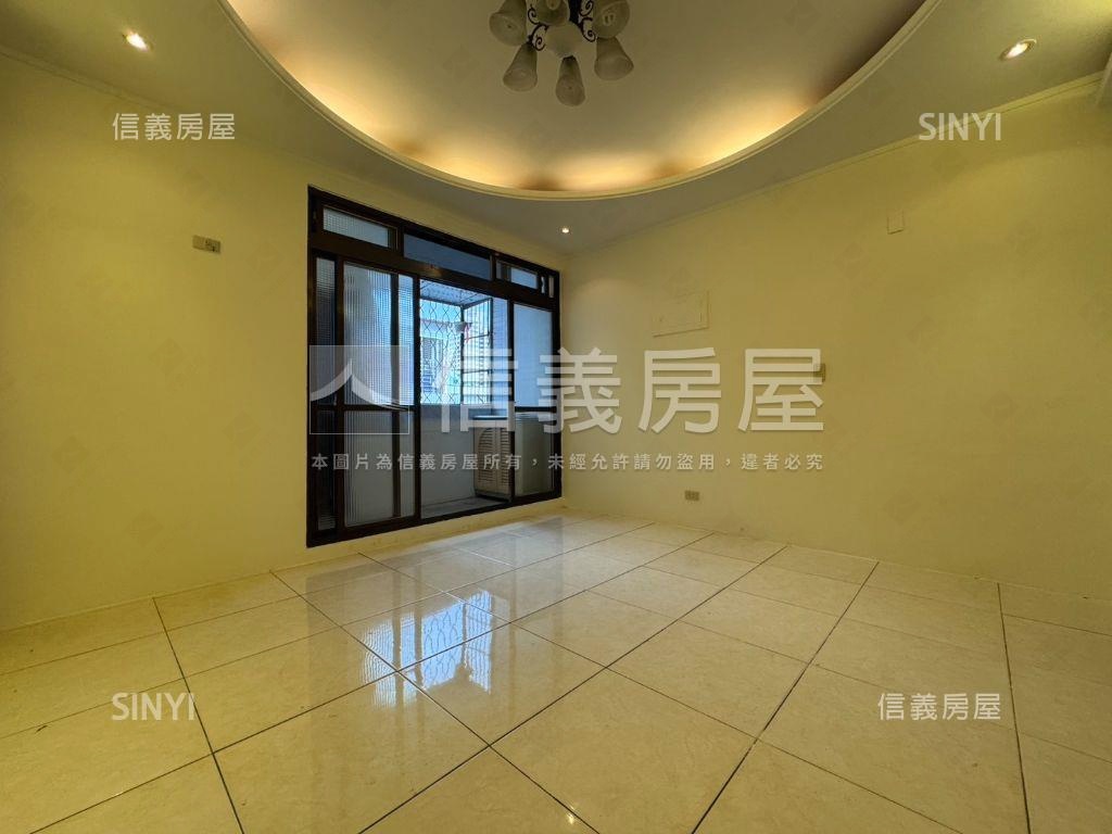帥近四維國小捷運站美三房房屋室內格局與周邊環境