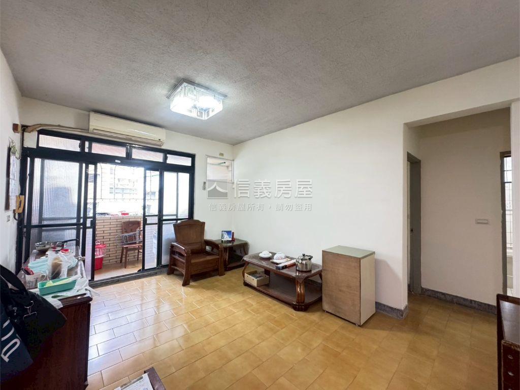 市區方正公寓３樓房屋室內格局與周邊環境