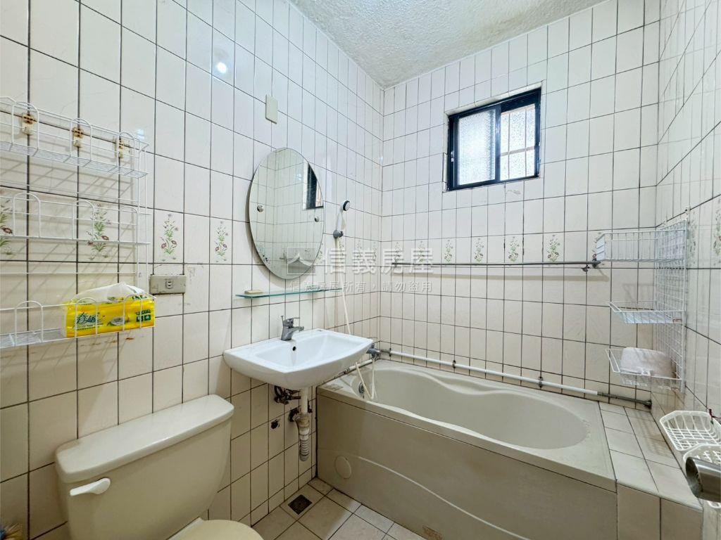 市區方正公寓３樓房屋室內格局與周邊環境