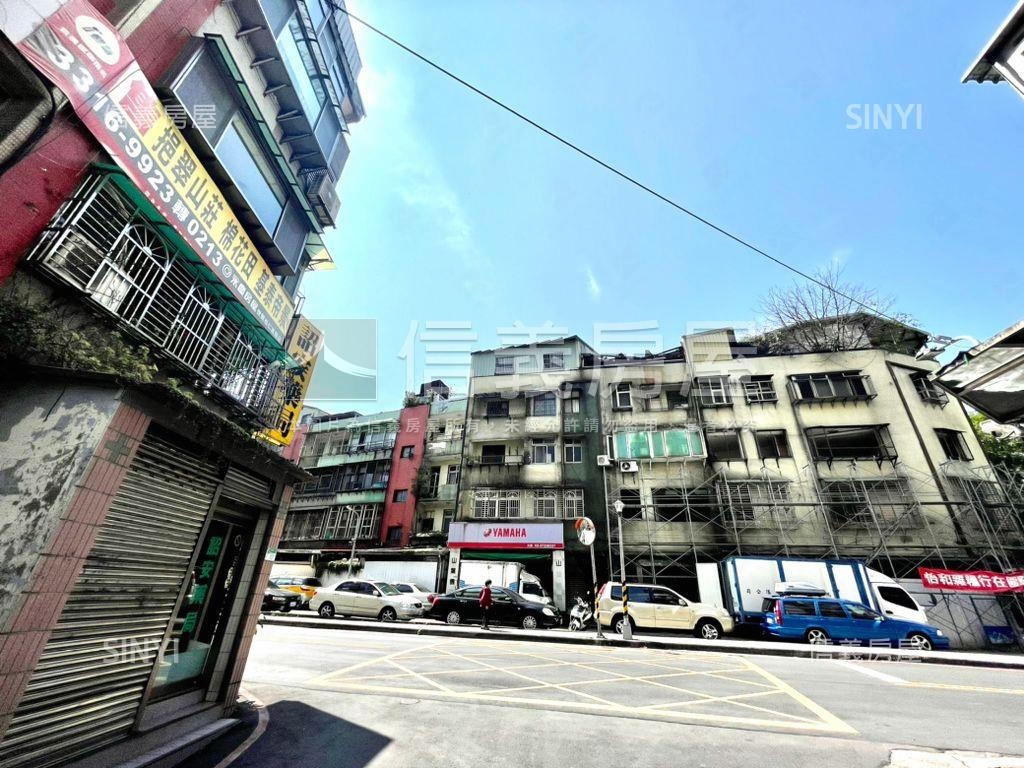 １０１大面寬店辦房屋室內格局與周邊環境