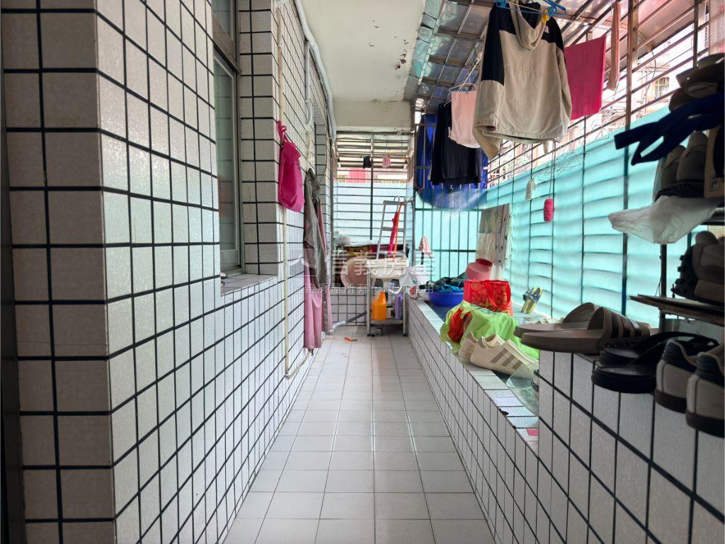 國光邊間２樓美寓房屋室內格局與周邊環境