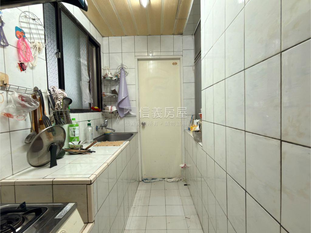 國光邊間２樓美寓房屋室內格局與周邊環境