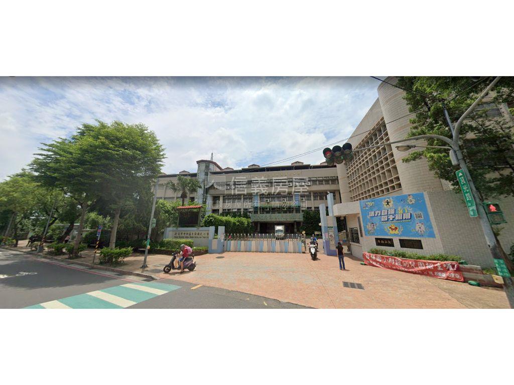 國光邊間２樓美寓房屋室內格局與周邊環境