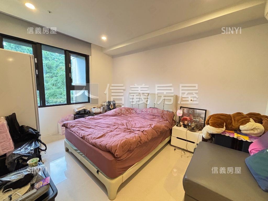 哲人德林綠景三房車位房屋室內格局與周邊環境
