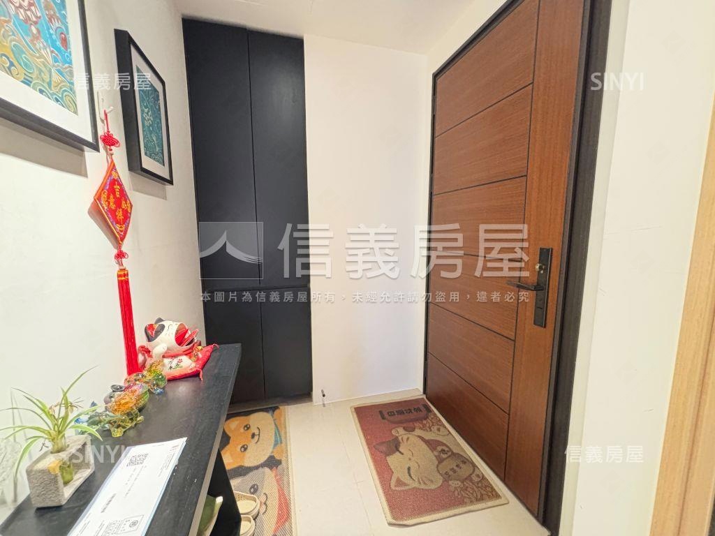 哲人德林綠景三房車位房屋室內格局與周邊環境