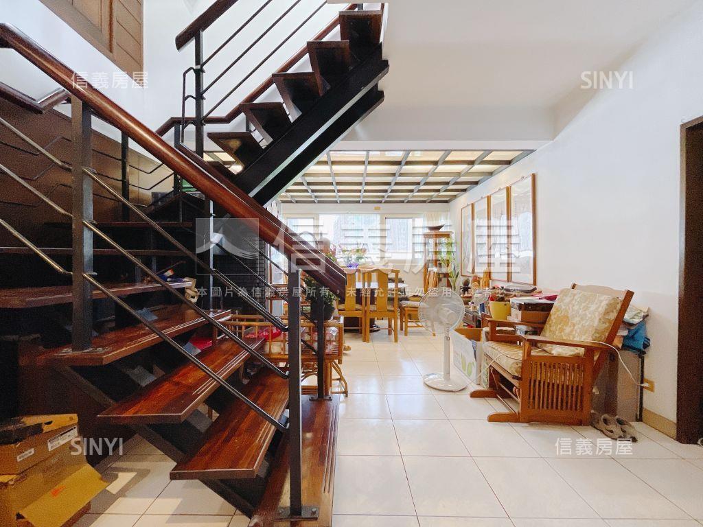 區公所魔術三代同堂大空間房屋室內格局與周邊環境