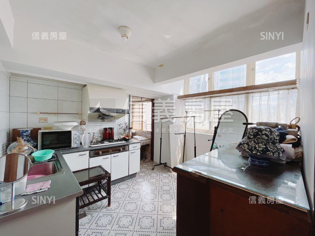 區公所魔術三代同堂大空間房屋室內格局與周邊環境