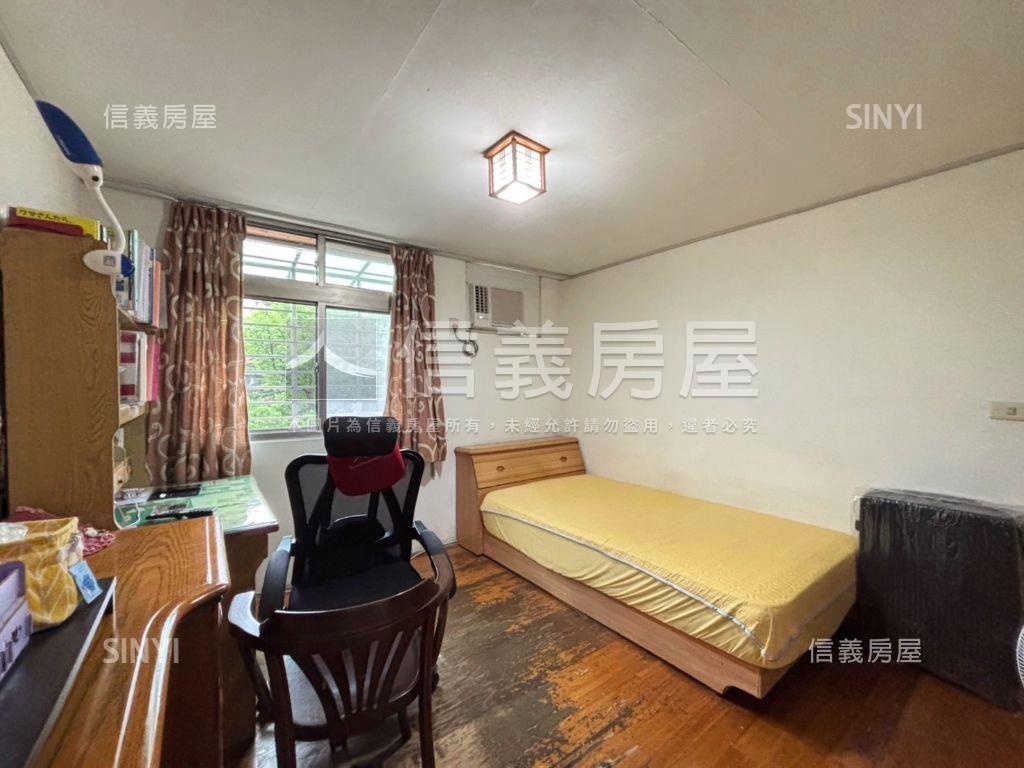 北城華廈三房車位房屋室內格局與周邊環境