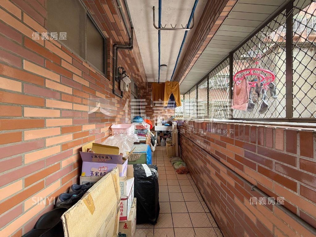 北城華廈三房車位房屋室內格局與周邊環境