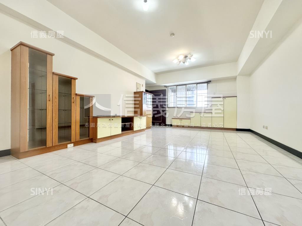 東興陽光採光大三房平車房屋室內格局與周邊環境