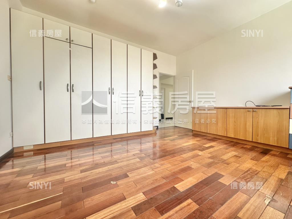 東興陽光採光大三房平車房屋室內格局與周邊環境