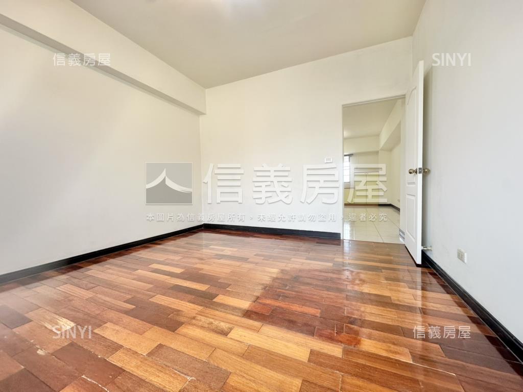 東興陽光採光大三房平車房屋室內格局與周邊環境