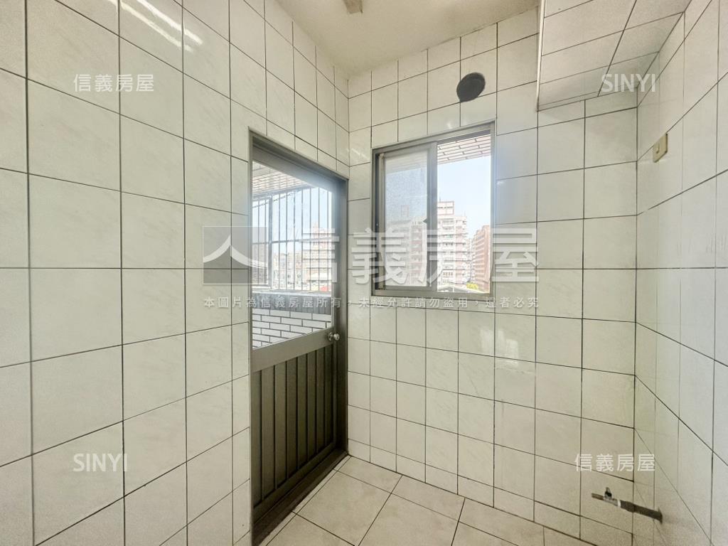 東興陽光採光大三房平車房屋室內格局與周邊環境