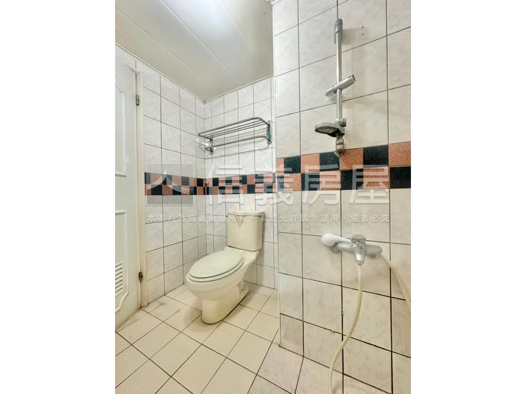 東興陽光採光大三房平車房屋室內格局與周邊環境