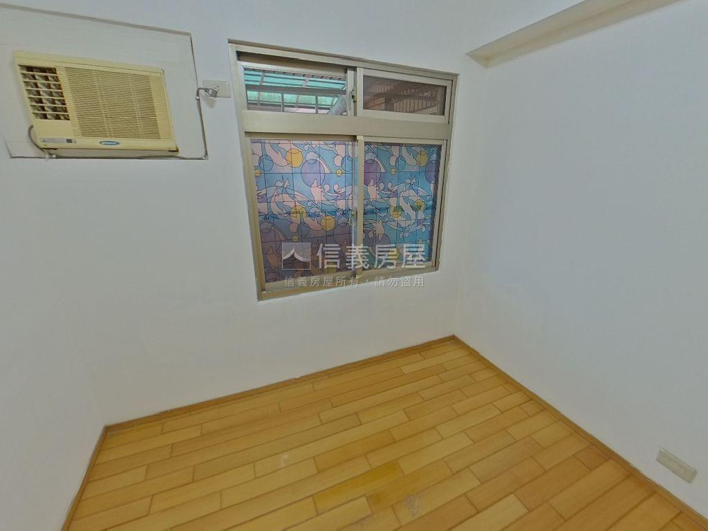 央北對面電梯大三房房屋室內格局與周邊環境