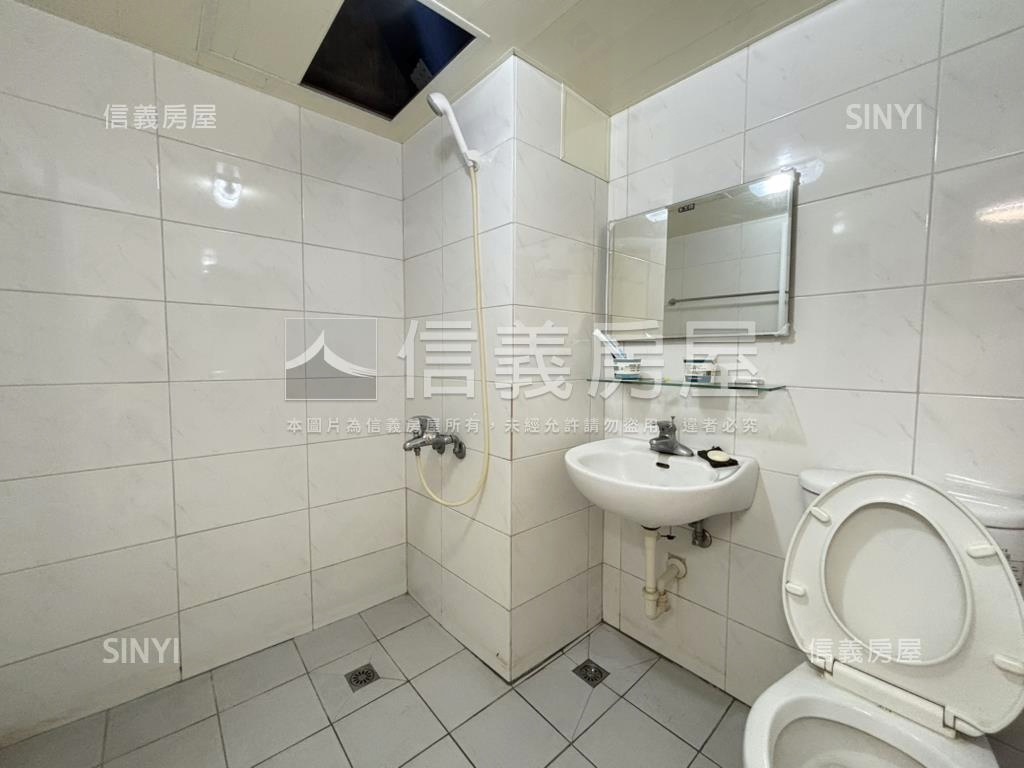 勝利路菁英走路到成大房屋室內格局與周邊環境