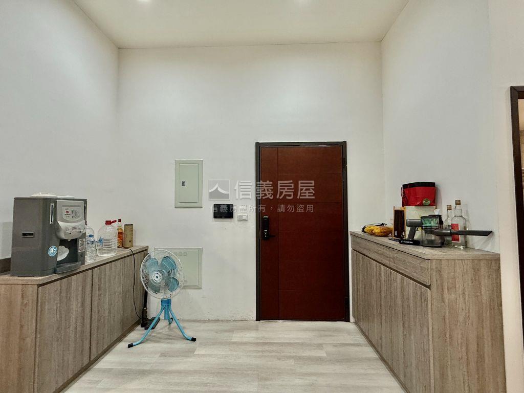 菁美學一樓庭院挑高２房房屋室內格局與周邊環境