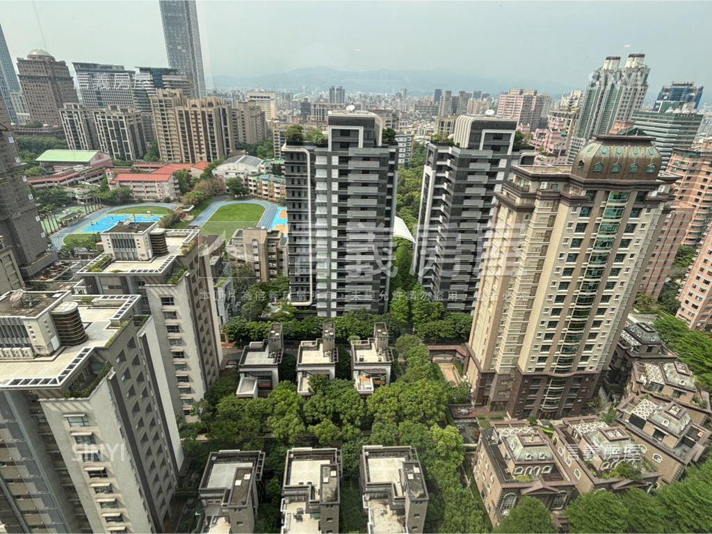 冠德遠見高樓景觀大戶房屋室內格局與周邊環境