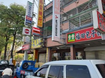 十甲店面熱鬧百市