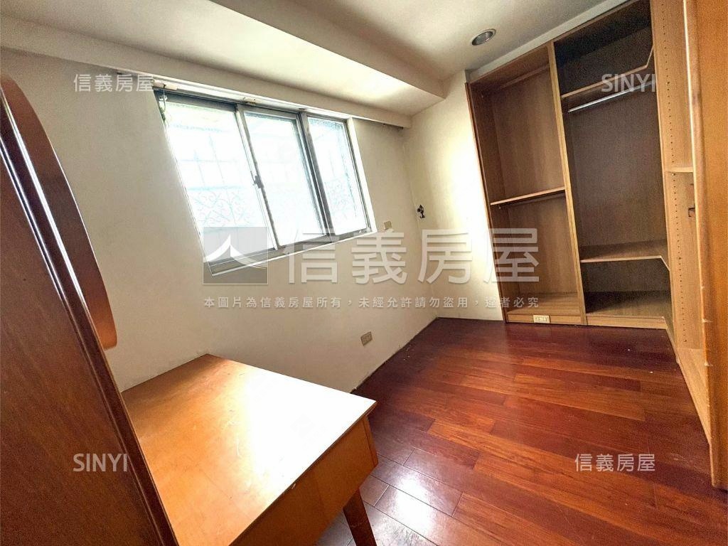 巴黎亮麗美景好宅房屋室內格局與周邊環境