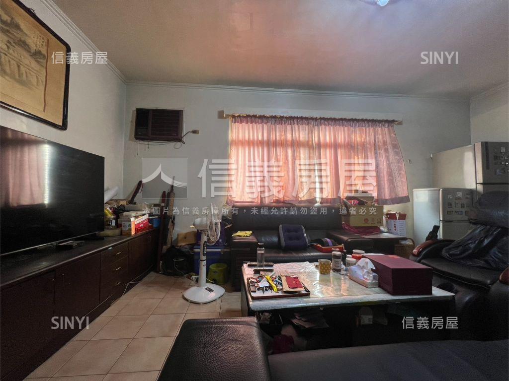 近捷運大空間公寓四樓房屋室內格局與周邊環境