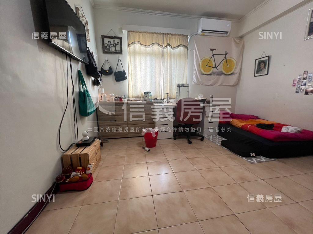 近捷運大空間公寓四樓房屋室內格局與周邊環境