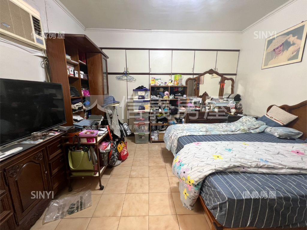 近捷運大空間公寓四樓房屋室內格局與周邊環境