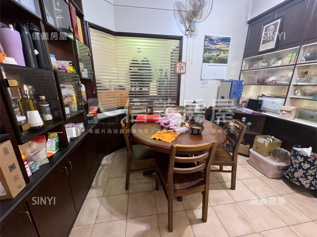 近捷運大空間公寓四樓房屋室內格局與周邊環境