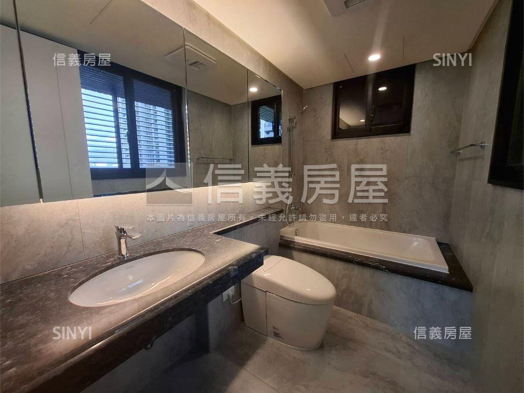 惠宇一清庭朝南三房平車位房屋室內格局與周邊環境