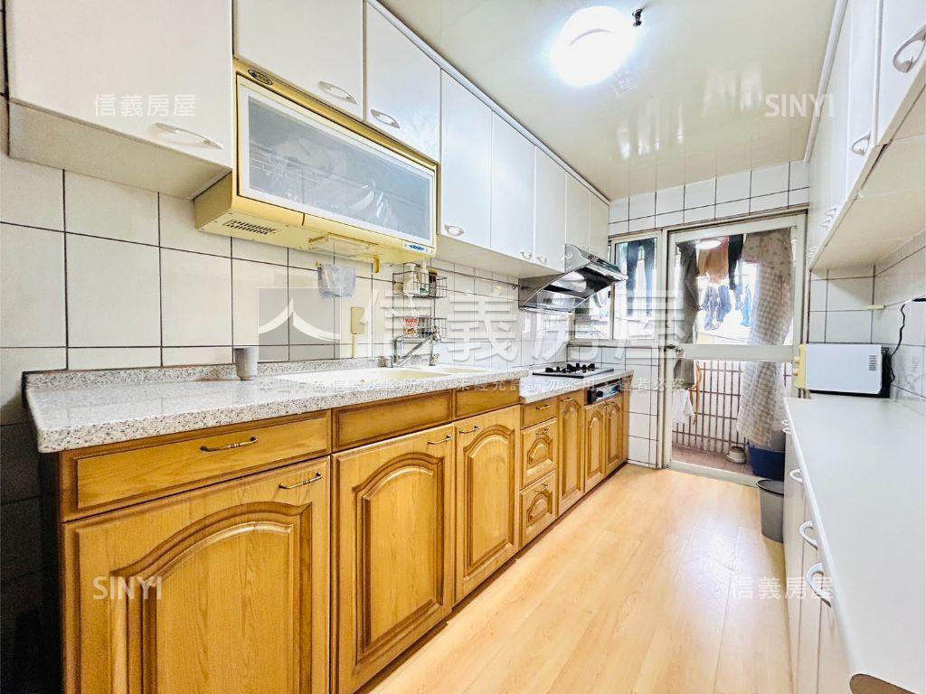 濱湖名宮美景三房房屋室內格局與周邊環境