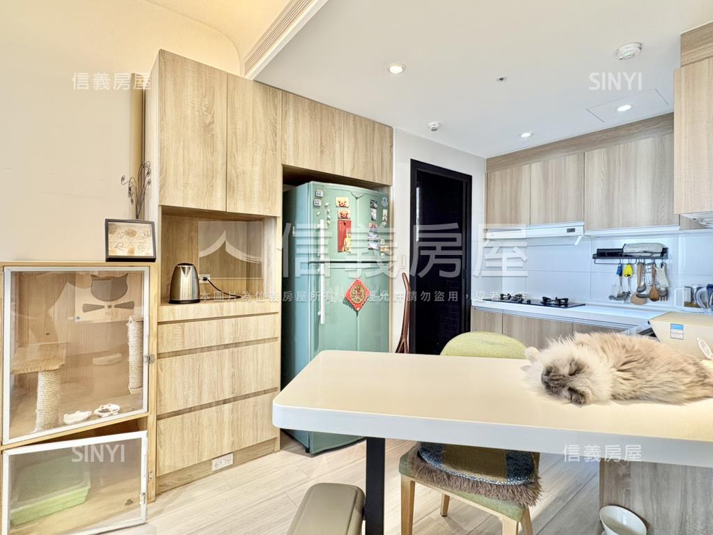 新源邸質感裝潢美三房平車房屋室內格局與周邊環境