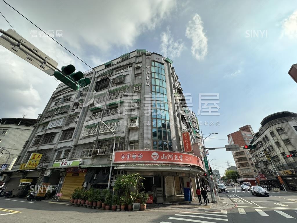 Ｙ２０旁。黃金三角窗房屋室內格局與周邊環境