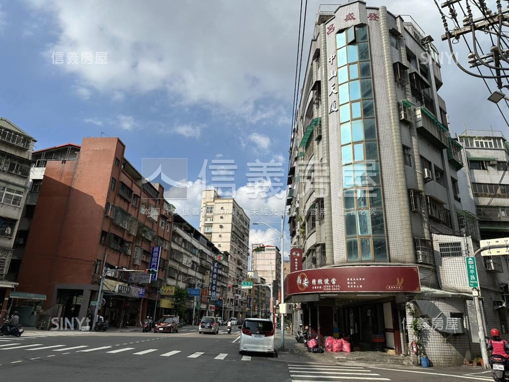 Ｙ２０旁。黃金三角窗房屋室內格局與周邊環境