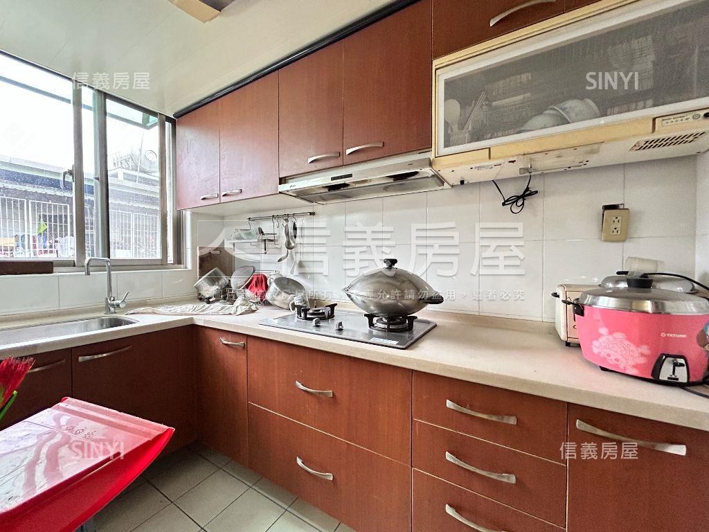 南京捷運｜典藏靜巷寓所房屋室內格局與周邊環境