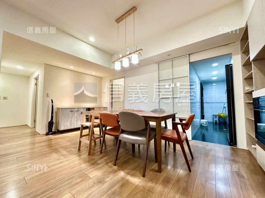 鄉林英國四房平面車位房屋室內格局與周邊環境