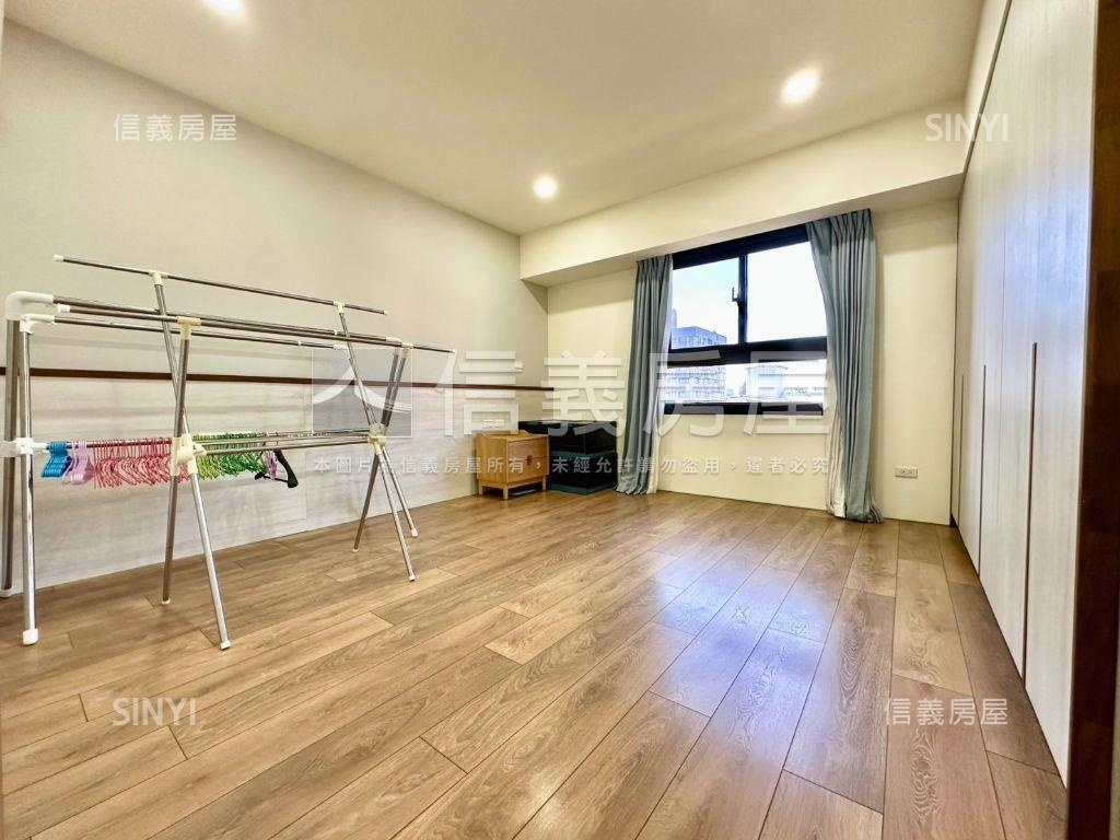 鄉林英國四房平面車位房屋室內格局與周邊環境