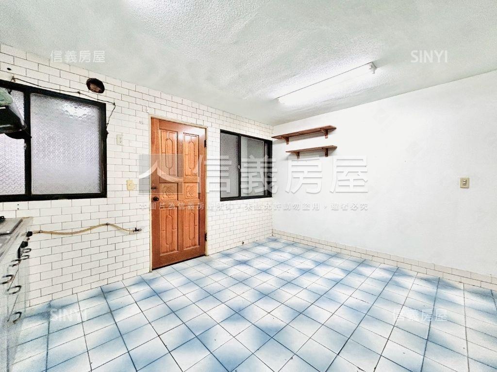 新接！華美市場旁美透天！房屋室內格局與周邊環境